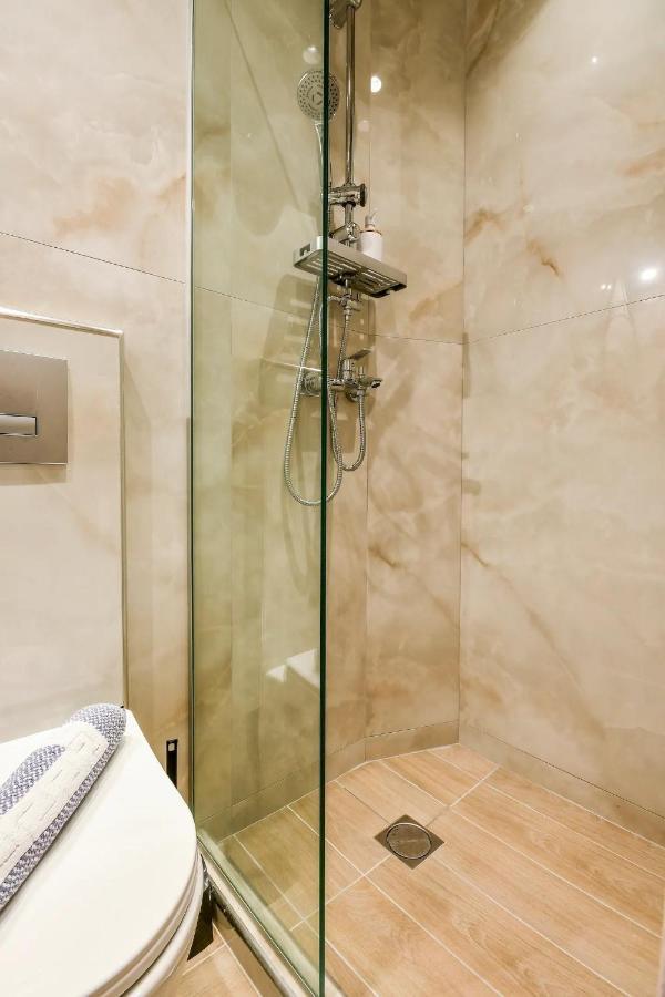 Danae Luxurious Suite #Tifhelexpo Thessaloniki Exterior photo